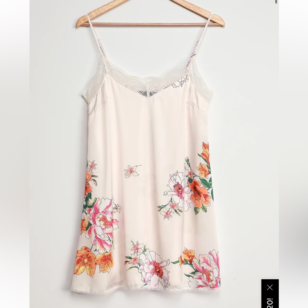 Lulus floral & lace slip dress (xs)